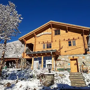 https://studio-avec-solarium.hotels-rhonealpes.com