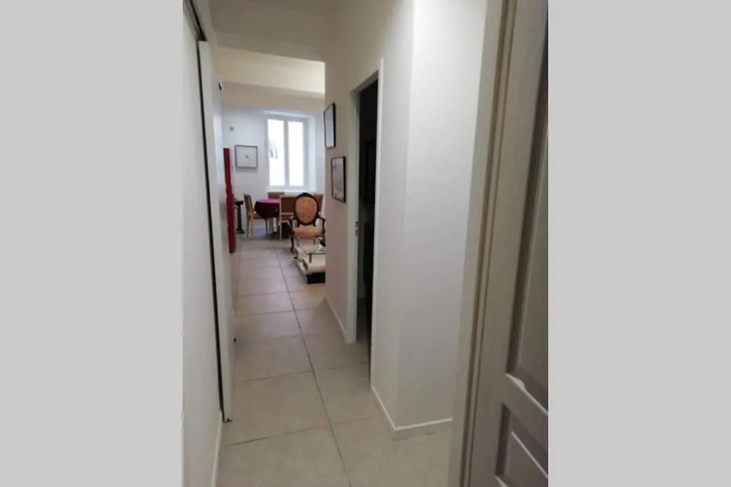 Appartement typique dans le centre historique 47m2 La Ciotat