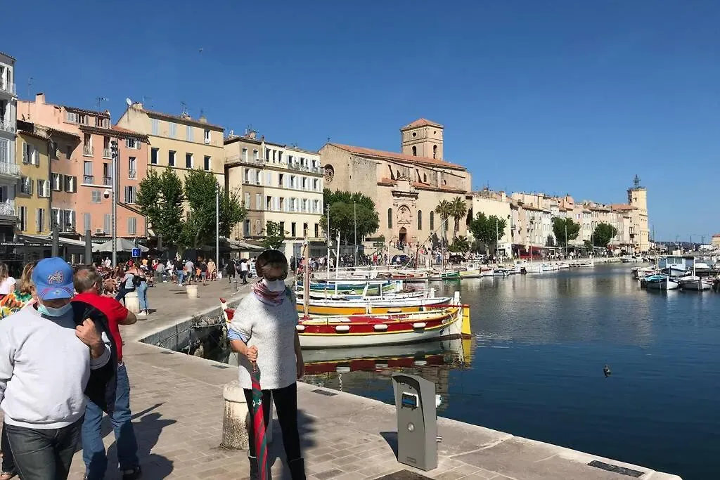 Appartement typique dans le centre historique 47m2 La Ciotat