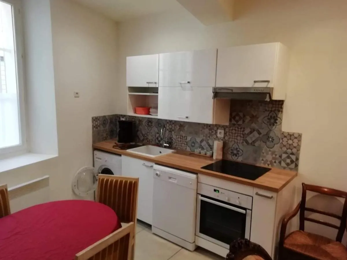 Appartement typique dans le centre historique 47m2 La Ciotat 0*,  France